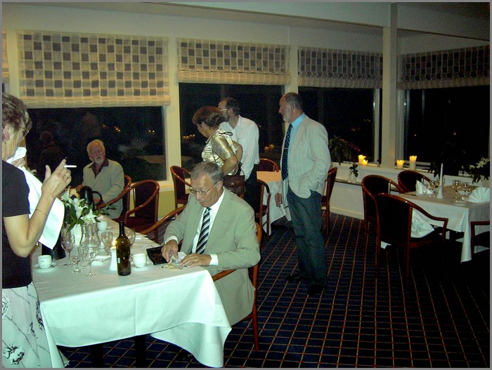 PICT0196.jpg (114 KB)